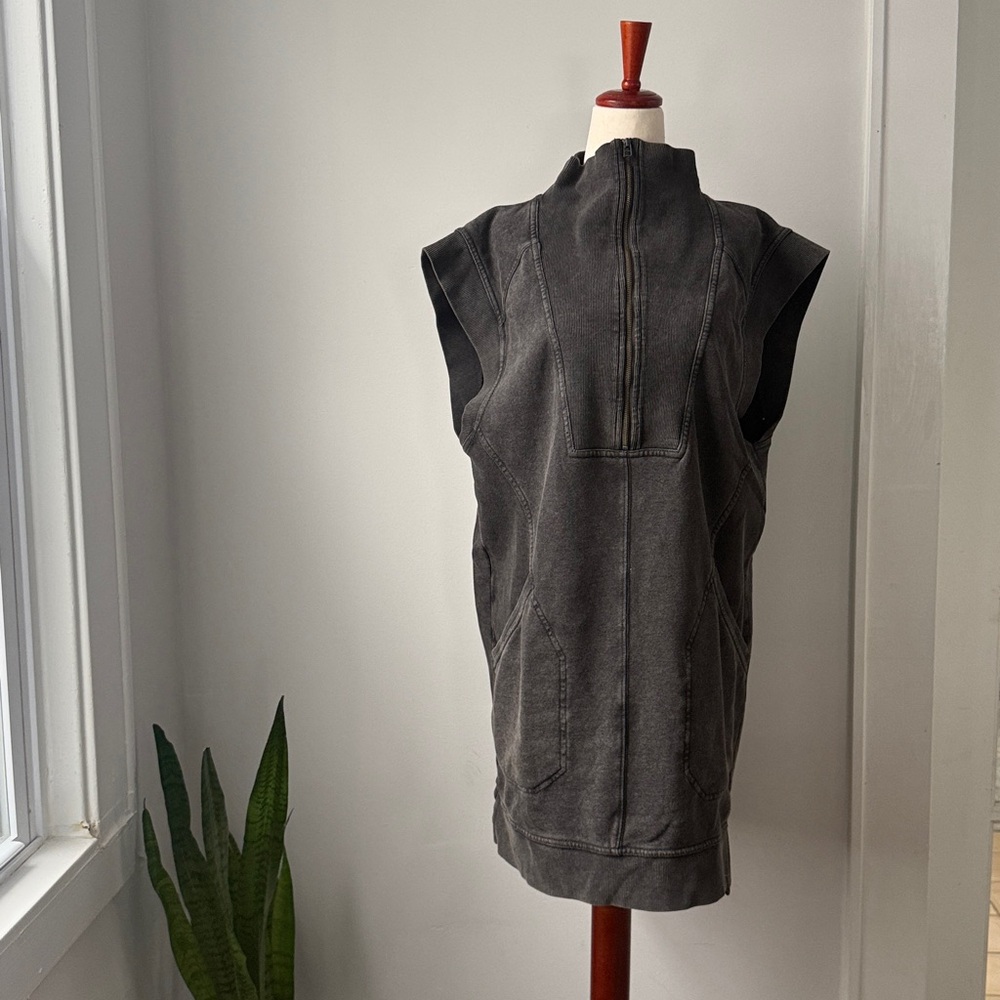 Daily rituals Anthropologie Sleeveless Zip up Dress Size large Structured Mini